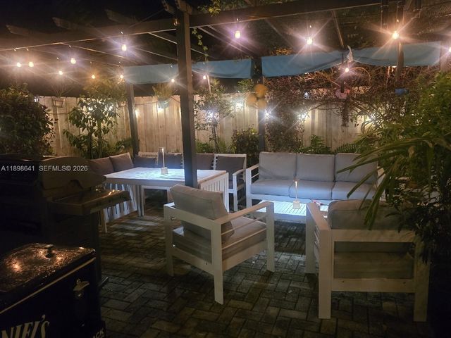 7406 NW 108th Path 7406, Doral, FL 33178