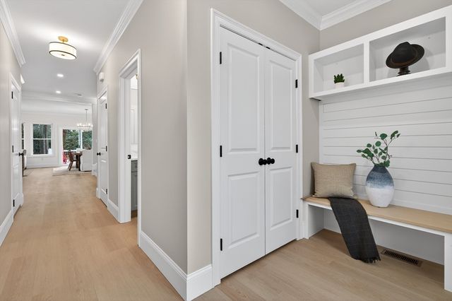 10 Dobbins Street, Waltham, MA 02453