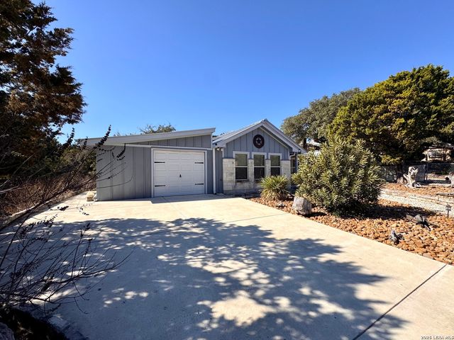 2266 Stagecoach, Canyon Lake, TX 78133