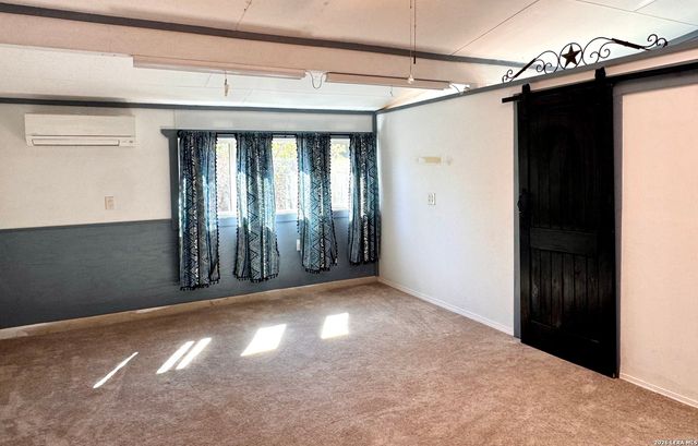 2266 Stagecoach, Canyon Lake, TX 78133