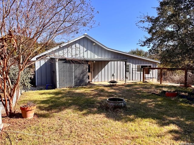 2266 Stagecoach, Canyon Lake, TX 78133