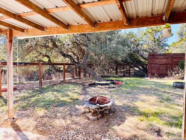 2266 Stagecoach, Canyon Lake, TX 78133