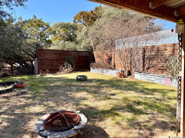 2266 Stagecoach, Canyon Lake, TX 78133