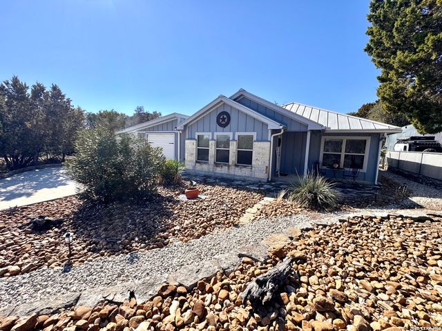 2266 Stagecoach, Canyon Lake, TX 78133