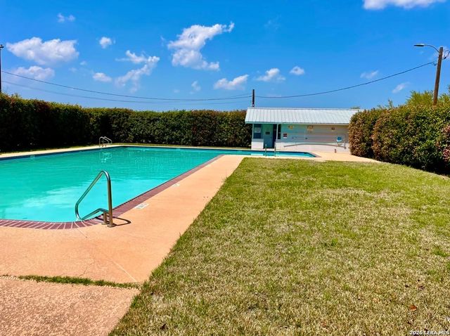 2266 Stagecoach, Canyon Lake, TX 78133