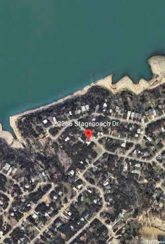 2266 Stagecoach, Canyon Lake, TX 78133
