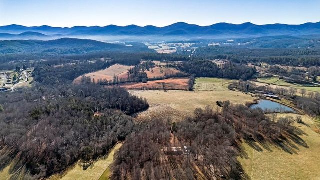 878 Copperhead Road, Blairsville, GA 30560