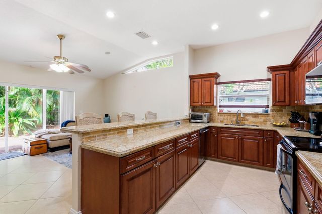 435 MOHAWK Lane, Boca Raton, FL 33487