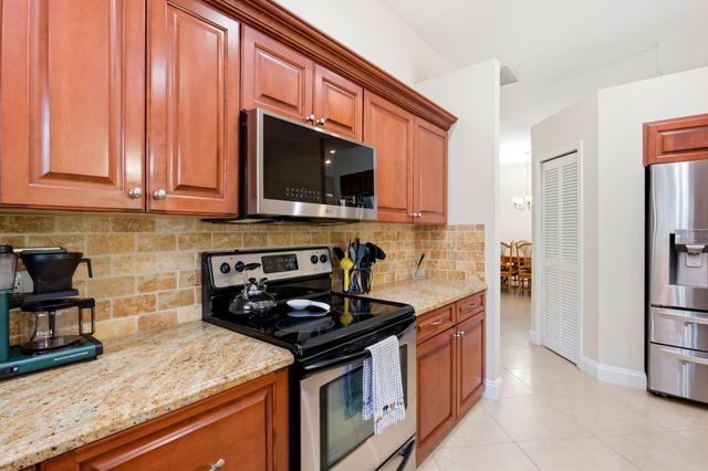 435 MOHAWK Lane, Boca Raton, FL 33487