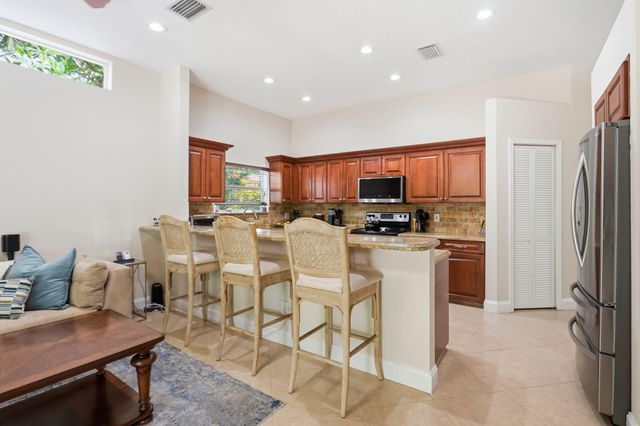 435 MOHAWK Lane, Boca Raton, FL 33487