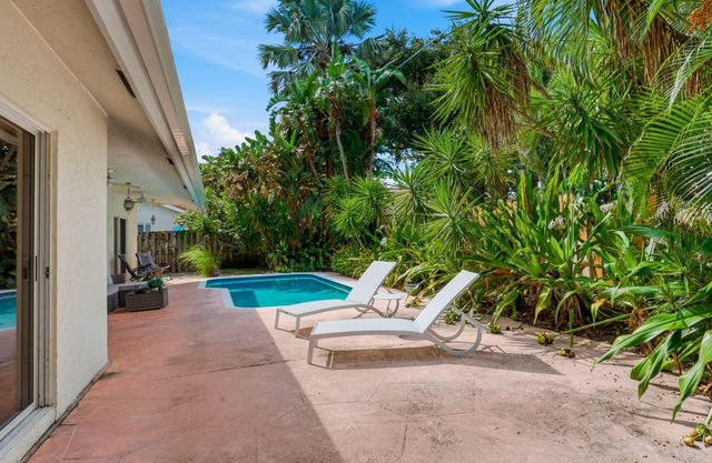 435 MOHAWK Lane, Boca Raton, FL 33487