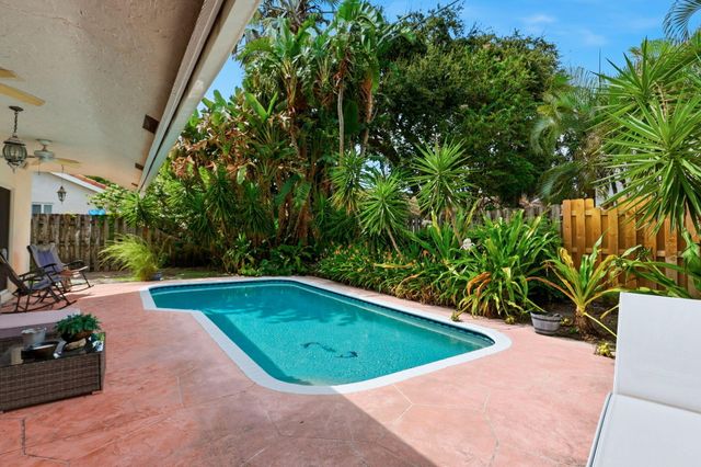435 MOHAWK Lane, Boca Raton, FL 33487