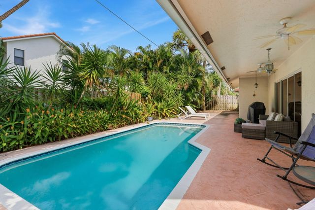 435 MOHAWK Lane, Boca Raton, FL 33487