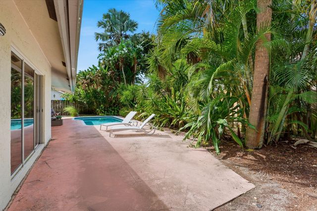 435 MOHAWK Lane, Boca Raton, FL 33487