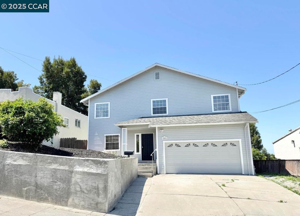 3251 Hyde Street, Oakland, CA 94601