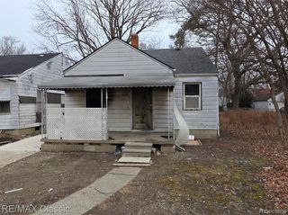 8656 & 8560 Farmbrook Street, Detroit, MI 48224