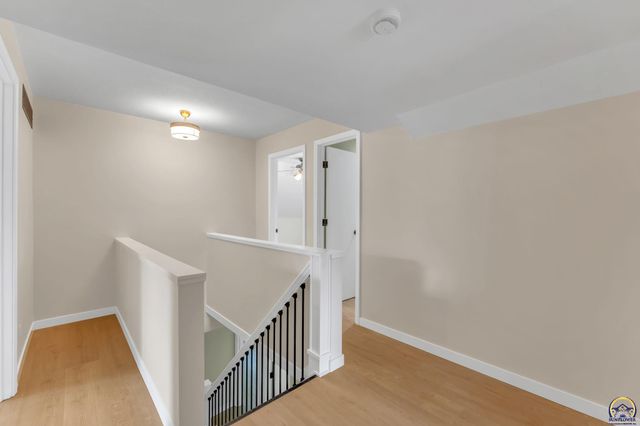 3704 SW 34th ST, Topeka, KS 66614