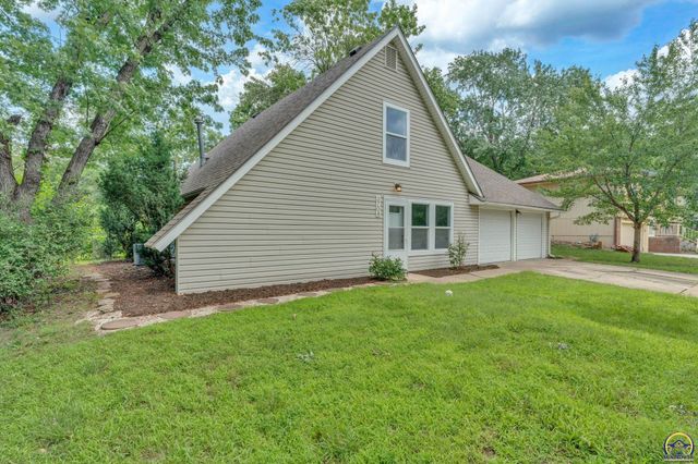 3704 SW 34th ST, Topeka, KS 66614