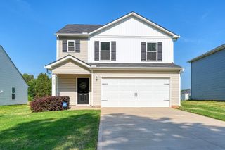 215 Penny Bennett Road, Spartanburg, SC 29307