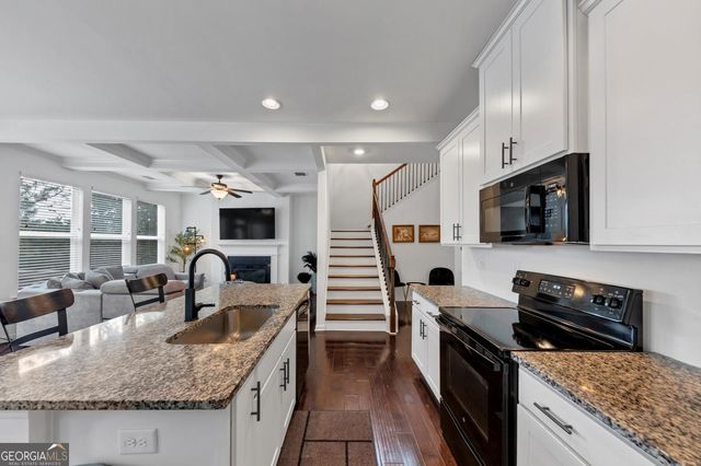 852 Venture Way SW, Atlanta, GA 30331