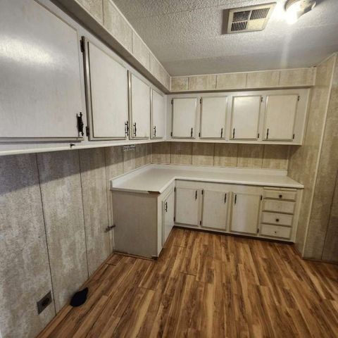 4232 Coyote Road, Phelan, CA 92371