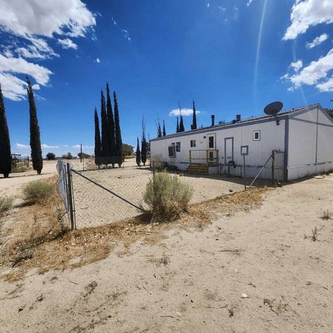 4232 Coyote Road, Phelan, CA 92371