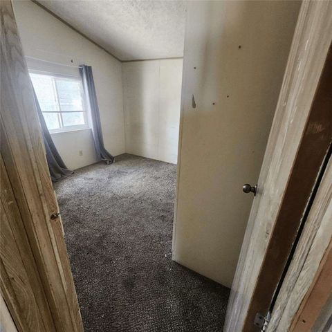 4232 Coyote Road, Phelan, CA 92371