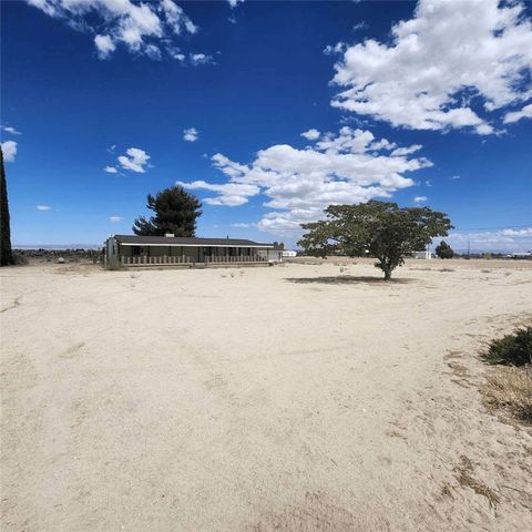 4232 Coyote Road, Phelan, CA 92371