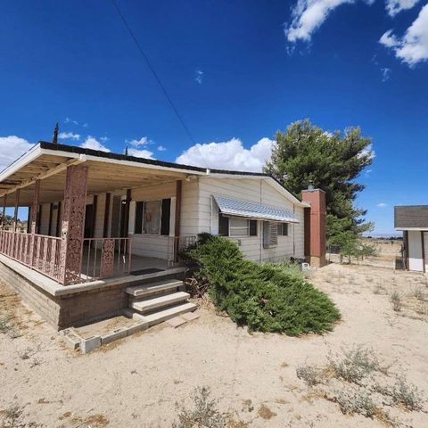 4232 Coyote Road, Phelan, CA 92371