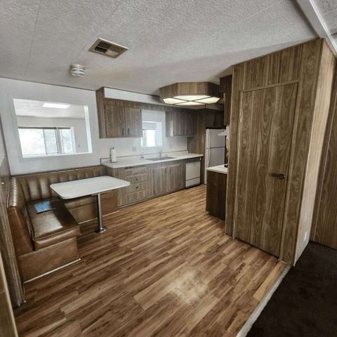 4232 Coyote Road, Phelan, CA 92371