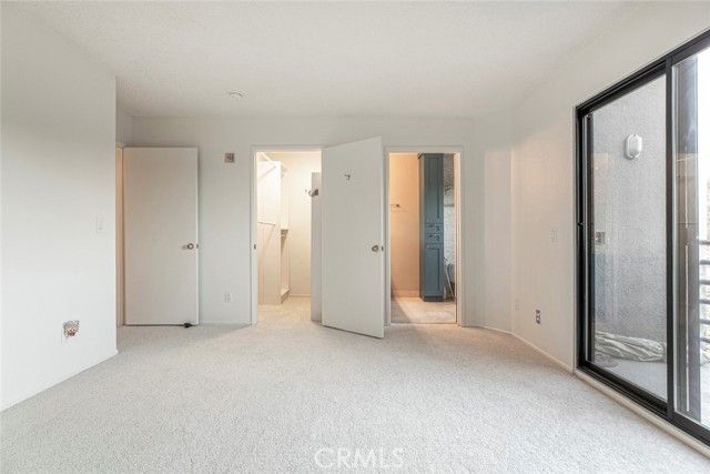 1882 N Alvarado Street 16, Los Angeles, CA 90026