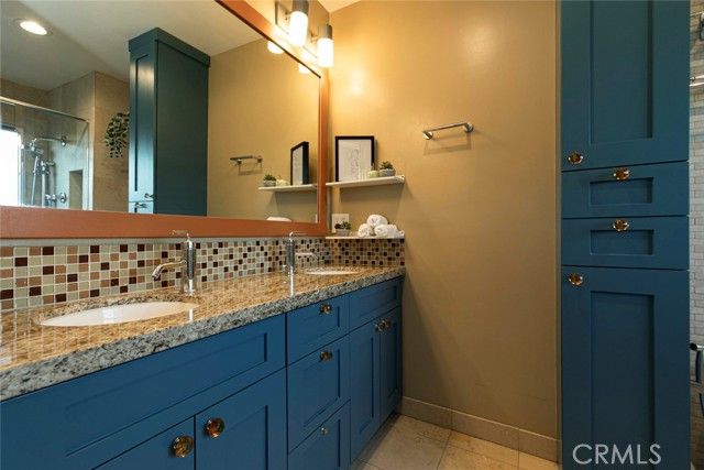 1882 N Alvarado Street 16, Los Angeles, CA 90026