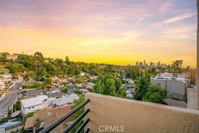 1882 N Alvarado Street 16, Los Angeles, CA 90026