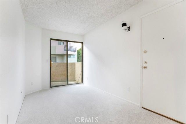 1882 N Alvarado Street 16, Los Angeles, CA 90026