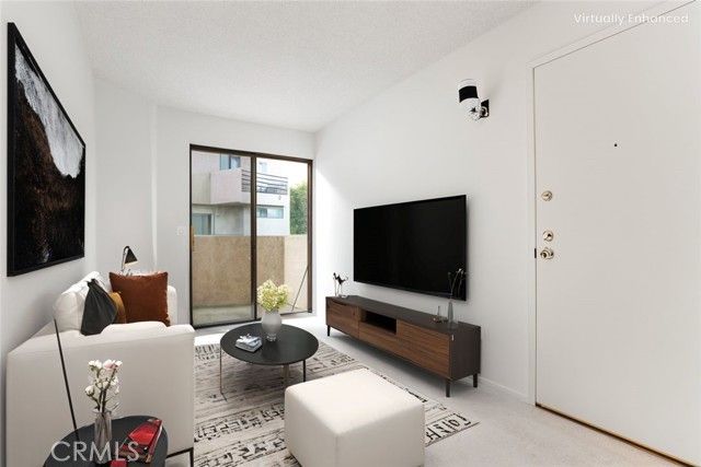 1882 N Alvarado Street 16, Los Angeles, CA 90026