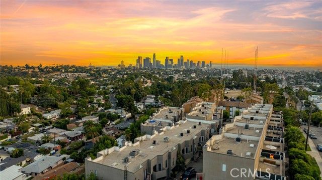 1882 N Alvarado Street 16, Los Angeles, CA 90026