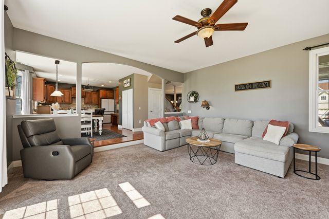 25443 Prairiewood Lane, Shorewood, IL 60404