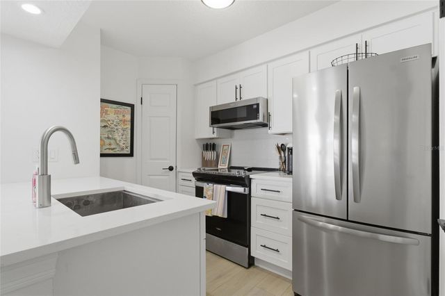 1000 W HORATIO STREET 218, Tampa, FL 33606