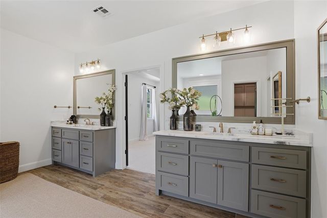 14259 Macklay Court, Choctaw, OK 73020