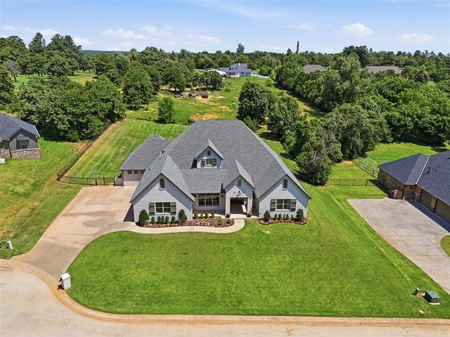 14259 Macklay Court, Choctaw, OK 73020