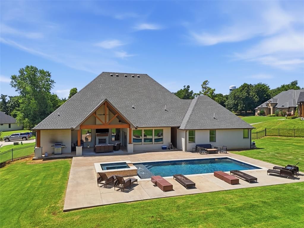14259 Macklay Court, Choctaw, OK 73020