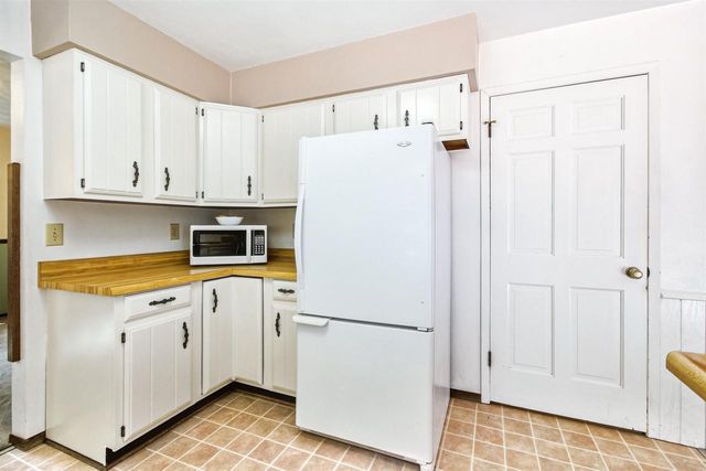 514 Maunesha Drive, Marshall, WI 53559