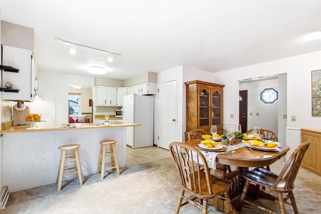 514 Maunesha Drive, Marshall, WI 53559