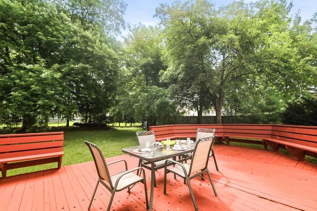 514 Maunesha Drive, Marshall, WI 53559