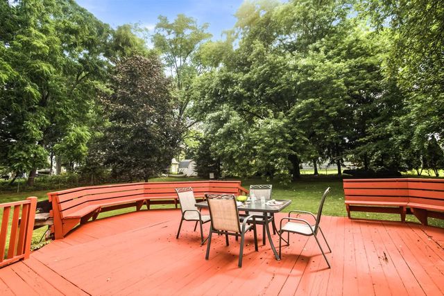 514 Maunesha Drive, Marshall, WI 53559