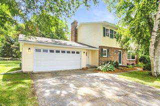514 Maunesha Drive, Marshall, WI 53559