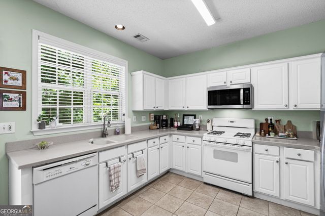 3840 Ridgefair Drive, Cumming, GA 30040