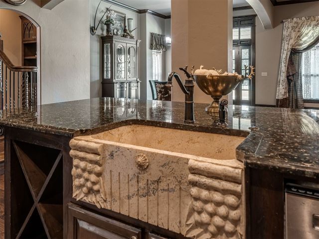 10925 San Lorenzo Drive, Oklahoma City, OK 73173