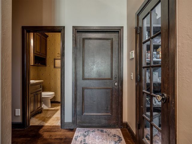10925 San Lorenzo Drive, Oklahoma City, OK 73173