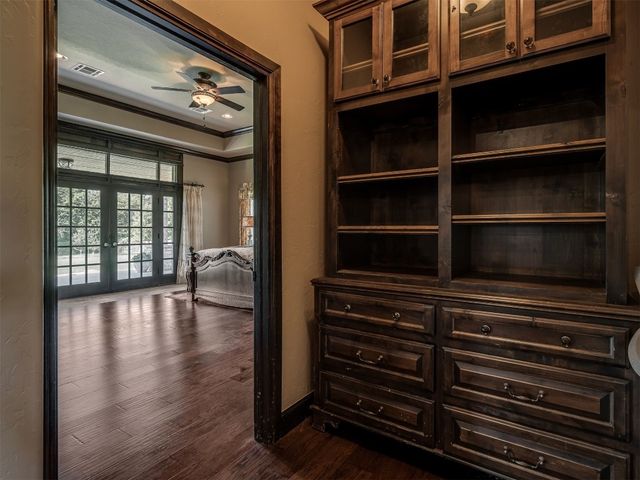 10925 San Lorenzo Drive, Oklahoma City, OK 73173
